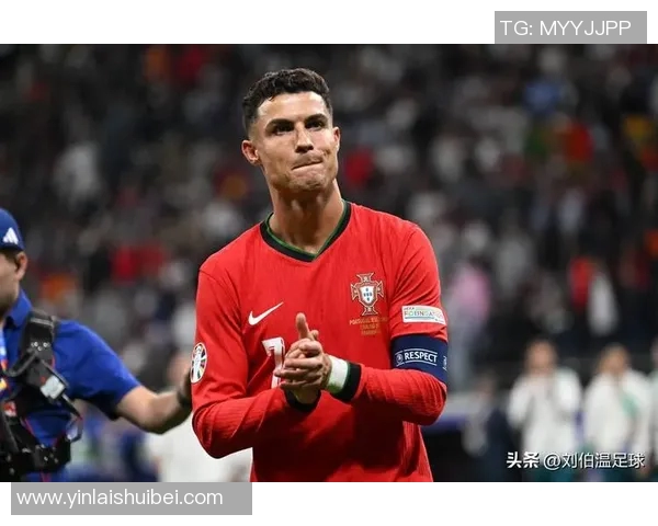 足坛明星踢出精彩人生 他们的奋斗故事与赛场传奇将永载史册 足坛明星踢出精彩人生 他们的奋斗故事与赛场传奇将永载史册