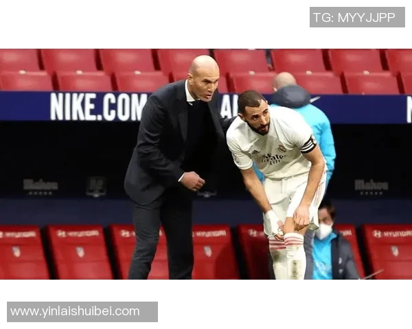 西甲03年联赛排名回顾与争冠形势解析 西甲03年联赛排名回顾与争冠形势解析